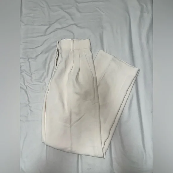 ARITZIA Effortless Pants various sizes - Picture 4 of 12